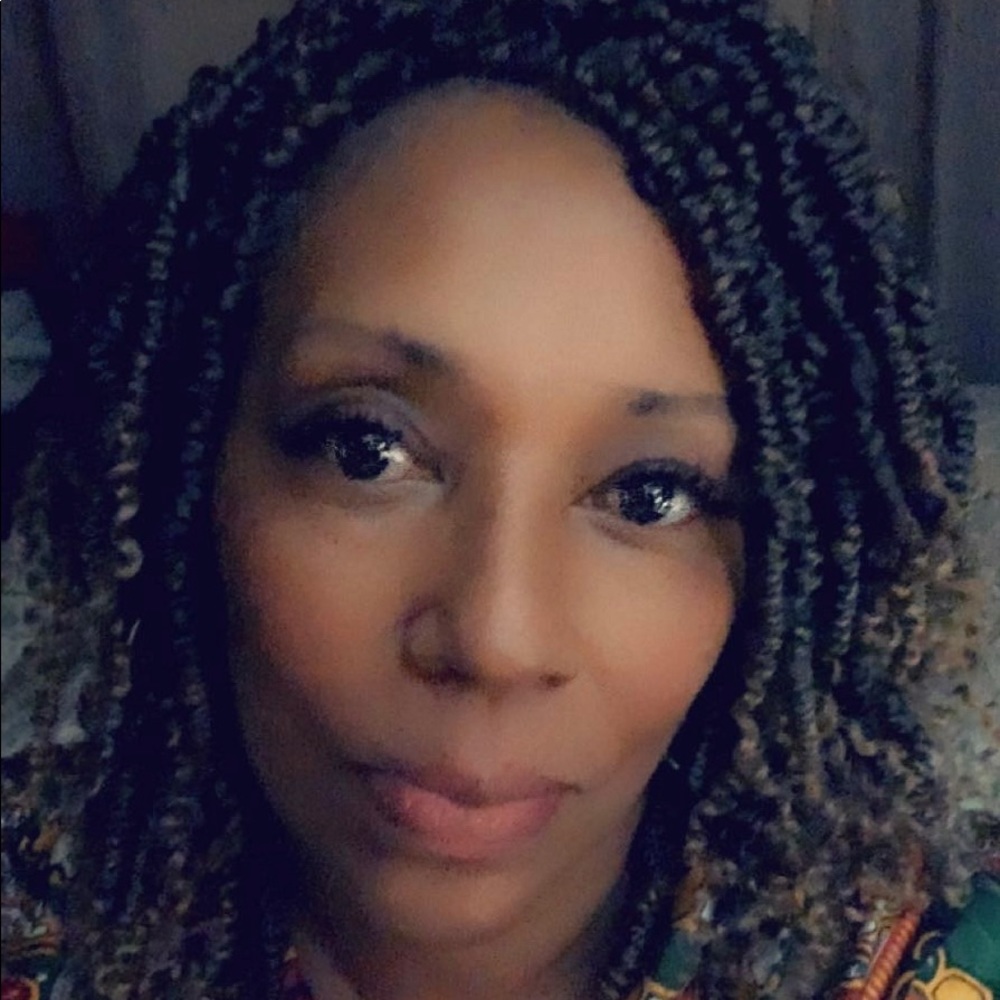 I’m Cecelia, Make me an offer 🤔